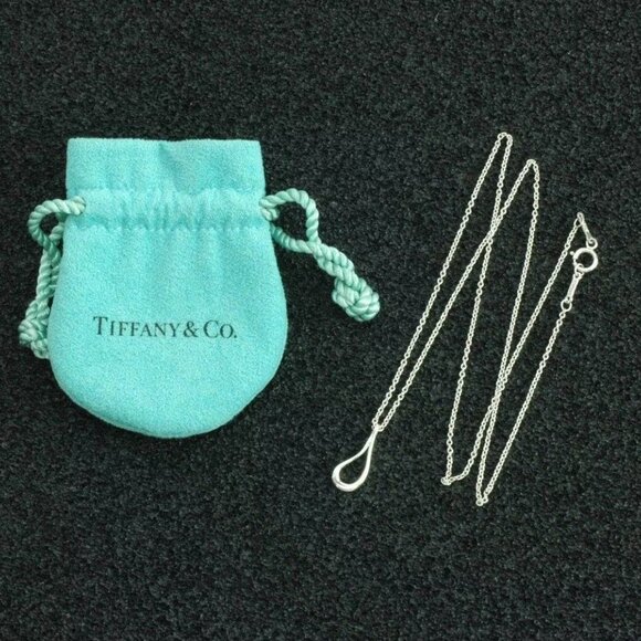 Mint Condition Authentic Tiffany & Co. Elsa Peretti Open Teardrop Neckla… - Picture 2 of 3